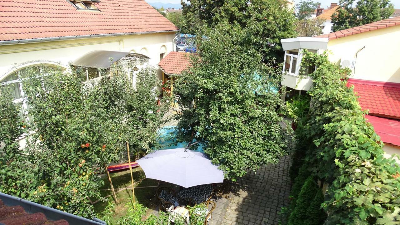 Casa Elysee Hotel Deva Eksteriør billede
